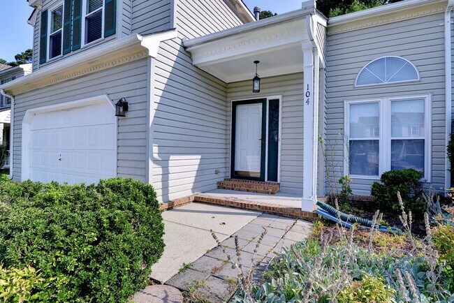 Foto del edificio - Well Maintained Coventry Home