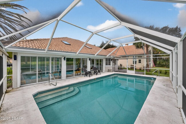 Building Photo - 417 Long Cove Rd