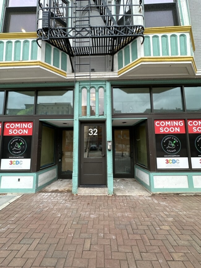 Photo - 32 E Court St Townhome