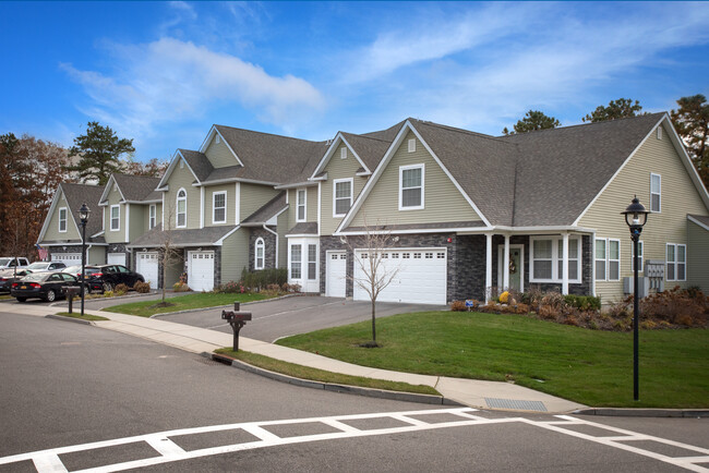 Foto del edificio - Fairfield Townhouses At Ridge