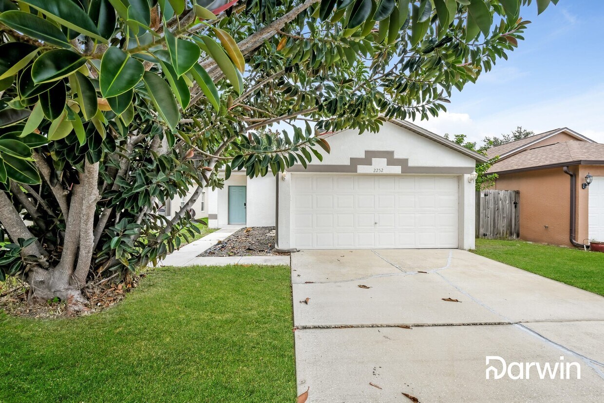 Foto principal - 2252 Whisper Wind Cir