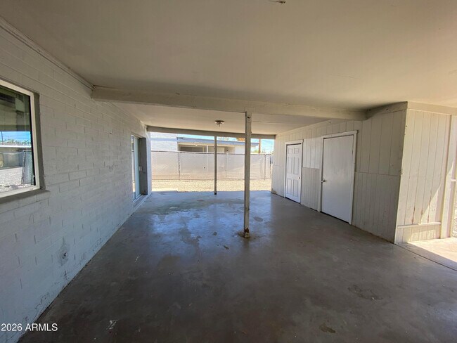 Building Photo - 1126 N 27th St