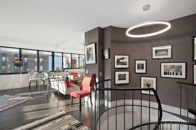 Foto del edificio - 211 Madison Ave