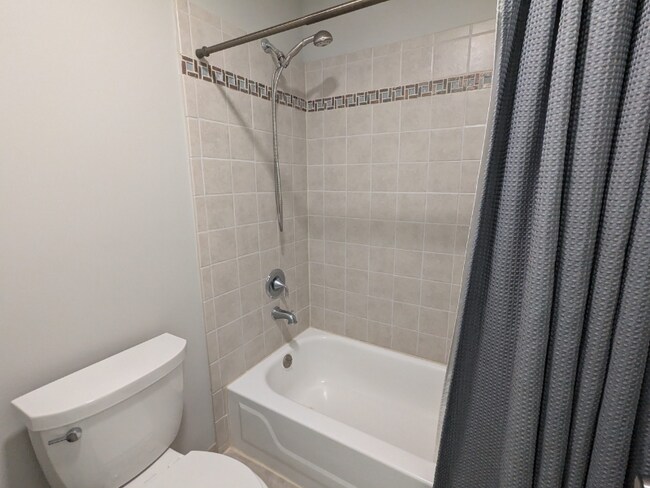 Foto del edificio - 322 Granville Ct