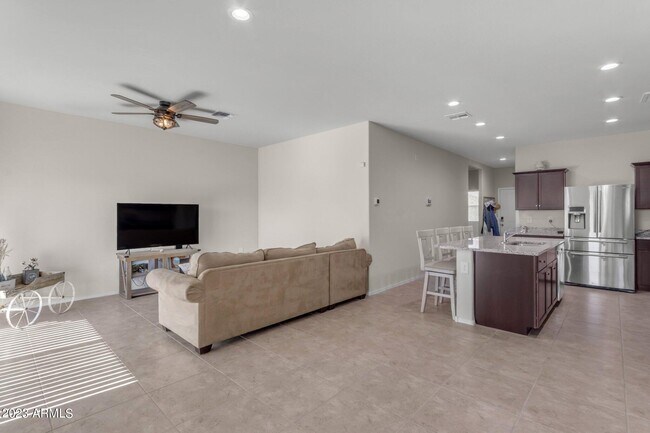 Foto del edificio - 24591 Barn Cir