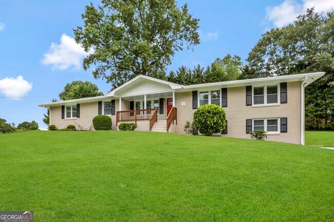 Building Photo - 523 Donwood Ln SW