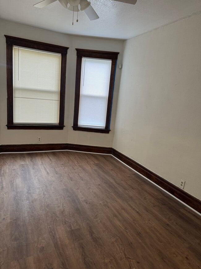 Foto del edificio - 295 Marston St