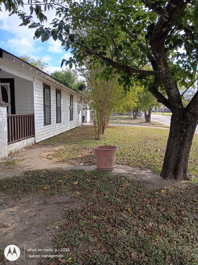 Foto del edificio - 2/1.5 Home in Lampasas