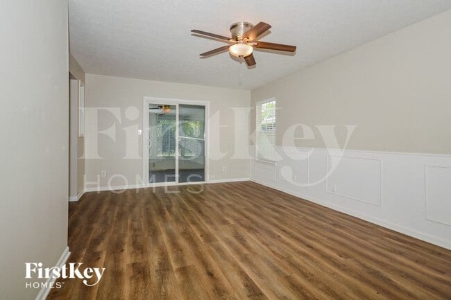 Foto del edificio - 4824 Ossington Ct