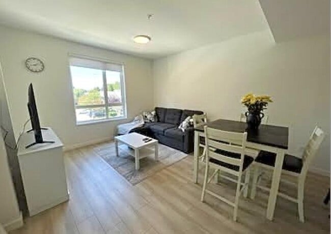 Photo du bâtiment - 5420-5208 208 St