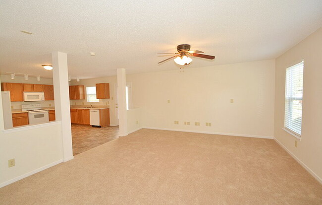 Building Photo - 12163 Maize Dr