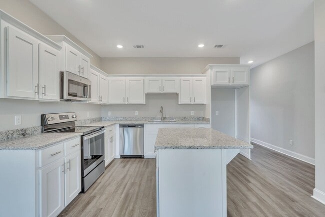 Building Photo - 697 Coley Boyd Rd