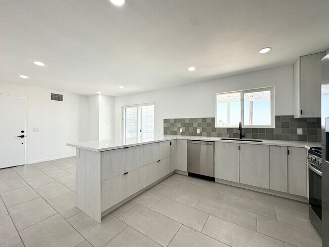 Foto del edificio - AVAILABLE NOW!!! MOVE IN SPECIAL!! 1 Bedro...