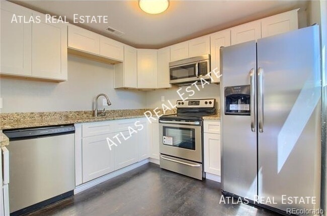 Building Photo - ***COMING SOON*** Cozy, Newly Renovated 3 ...