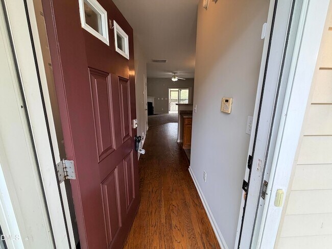 Foto del edificio - 620 Woodson Dr