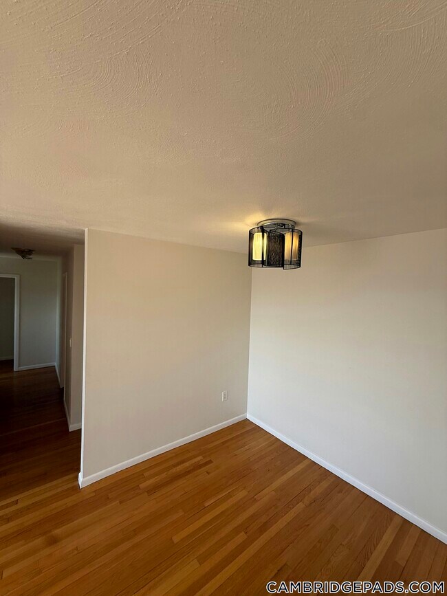 Foto del edificio - 1643 Cambridge St