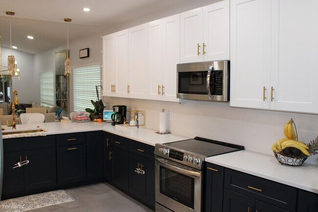 Building Photo - 4 br, 2 bath House - 6359 Harbour Club Dr