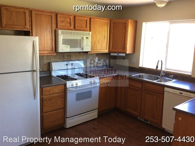 Building Photo - 3 br, 2.5 bath House - 321 Eldredge Ave NW