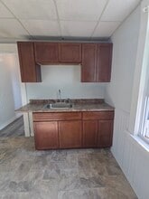 Building Photo - 2231 Falls Street, Unit 2 Front