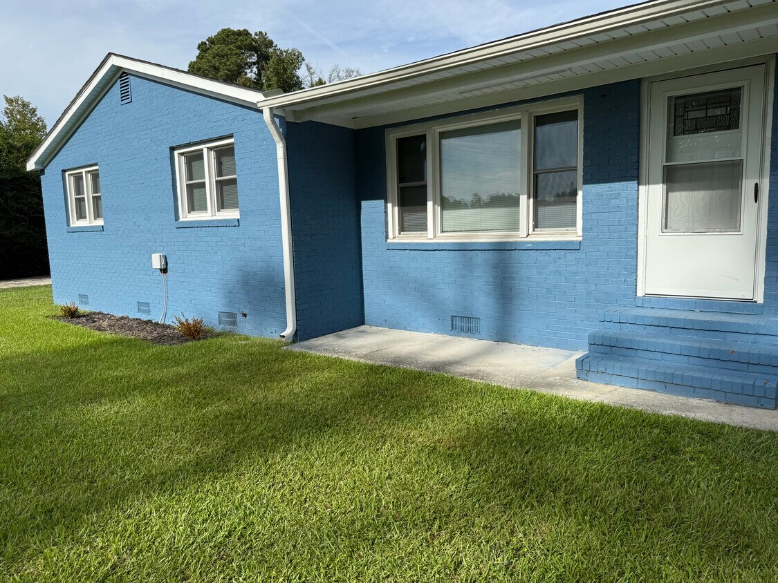 Foto principal - 5400 County Line Rd