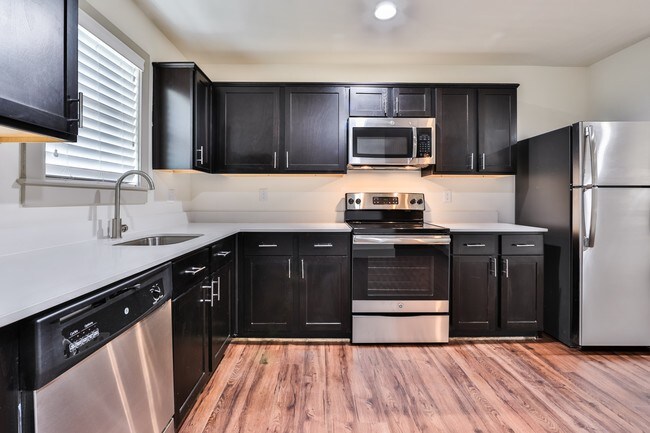 2100 Woodhead Apartments, Houston, Texas 77019 - Woodhead