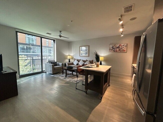 Foto del edificio - 95 8th St NW