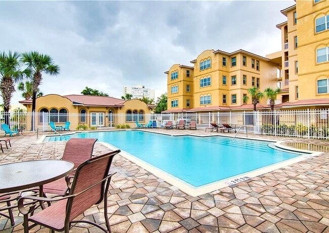Foto del edificio - 642 Wells Ct