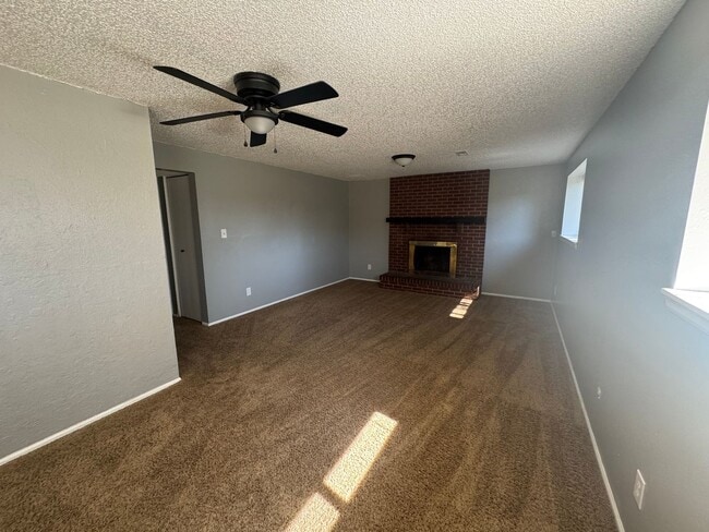 Building Photo - single family home