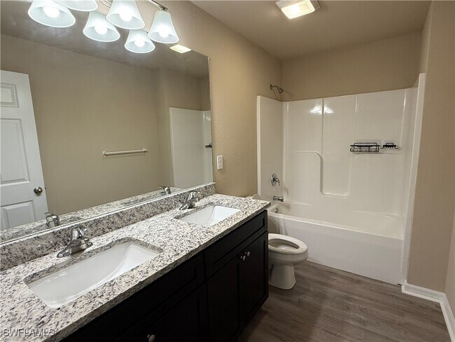 Foto del edificio - 2915 NW 6th Pl