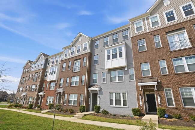 Photo - Experience refined, contemporary living in this nearly new residence designed for both comfort an... Townhome