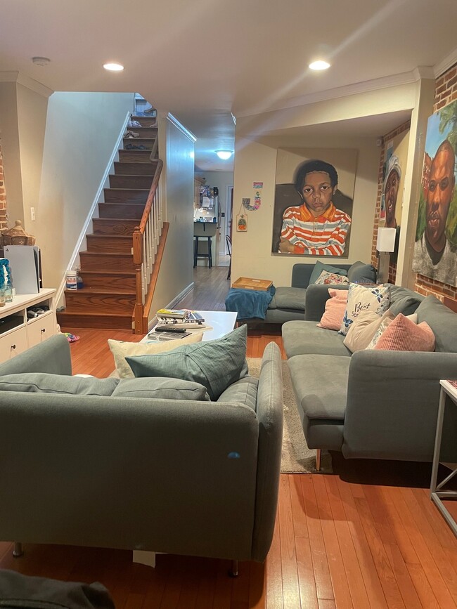 view into dinning room - 1110 W Cross St