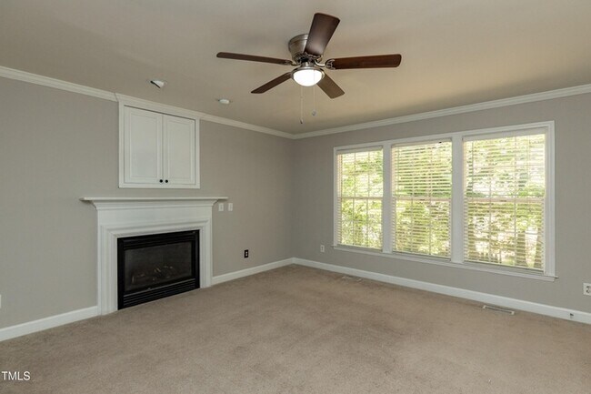 Foto del edificio - 716 Lakeview Ave