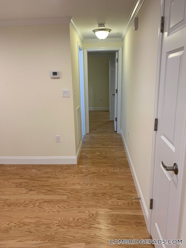 Building Photo - 22 Chauncy St