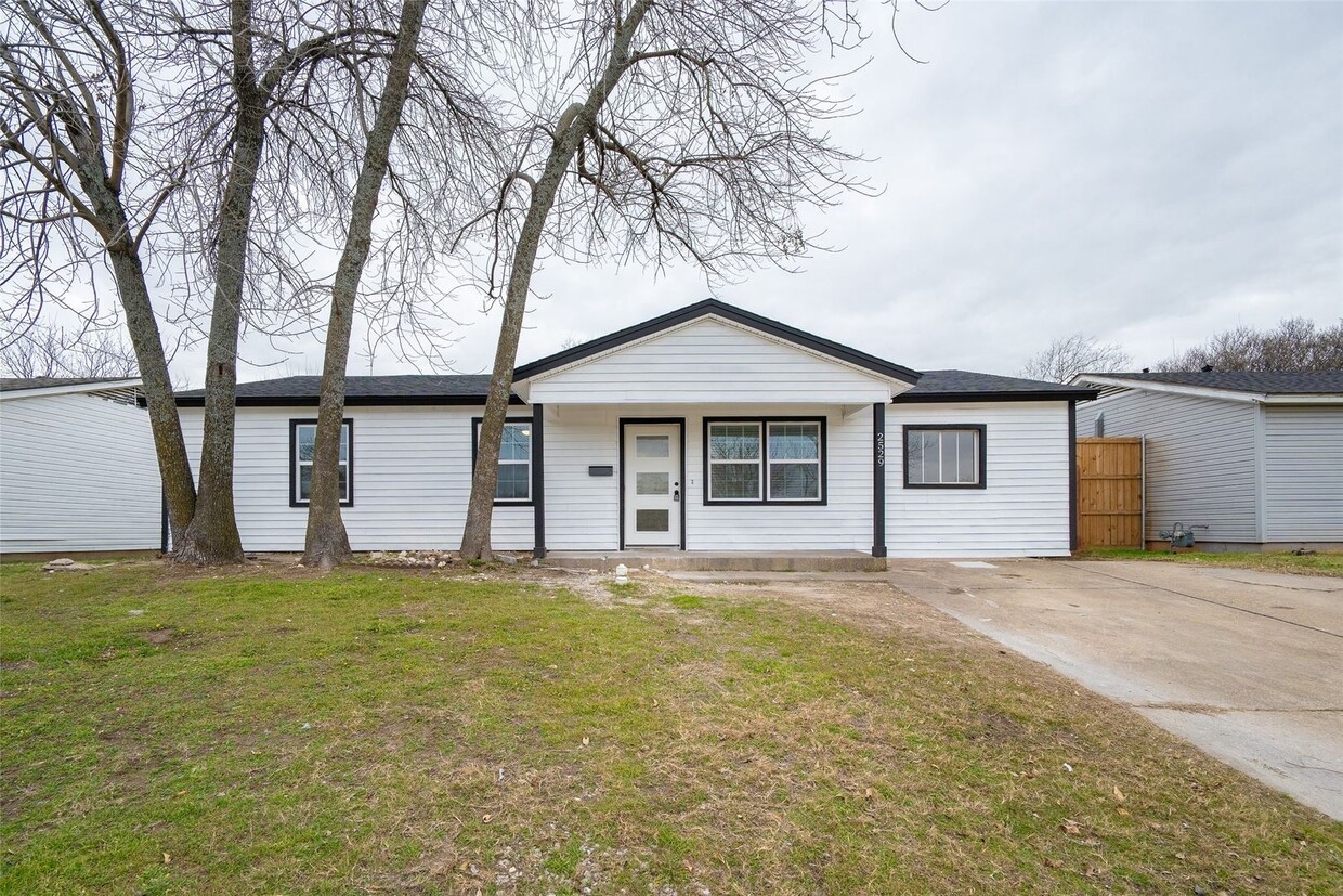 Primary Photo - 2529 Wood Valley Dr