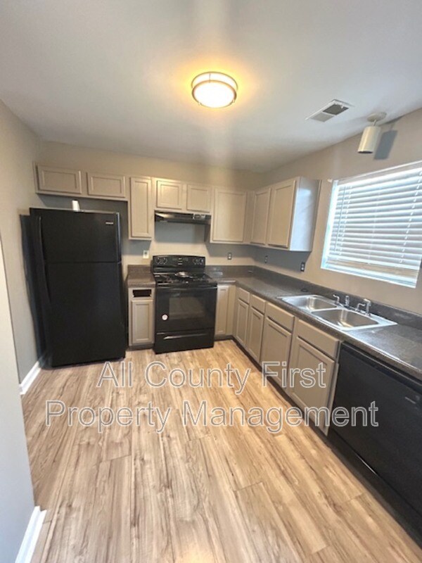 Building Photo - 5636 Windfall Ln