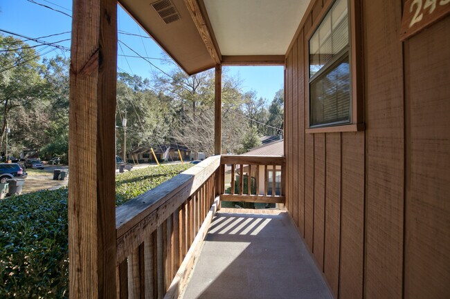Foto del edificio - 2454 Wren Hollow Dr