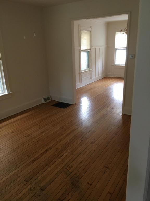 Foto del edificio - 3277 N Bartlett Ave