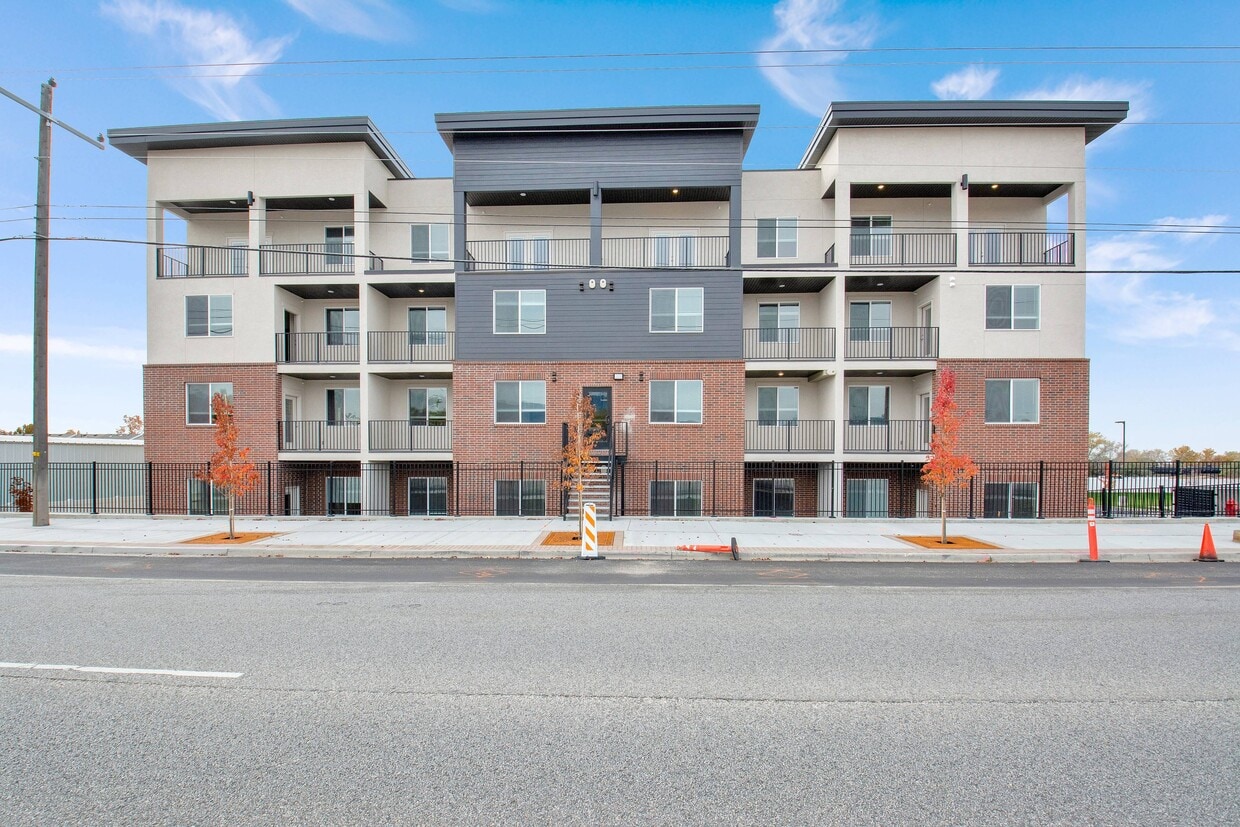Clearfield Plaza Apartments Apartments at 550 S State St Clearfield, UT