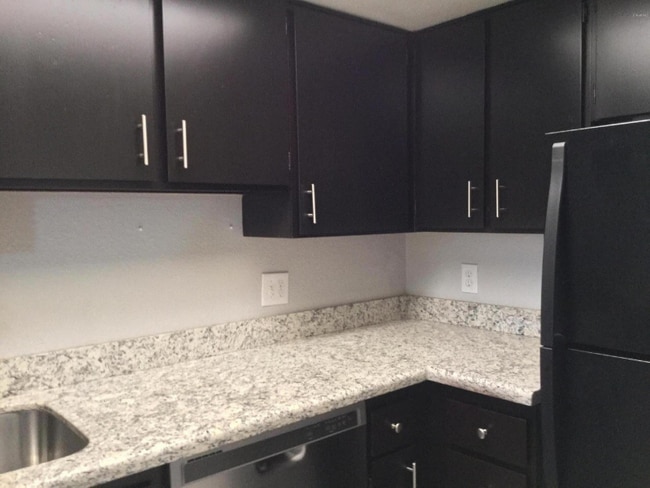 Foto del edificio - 700 W University Dr