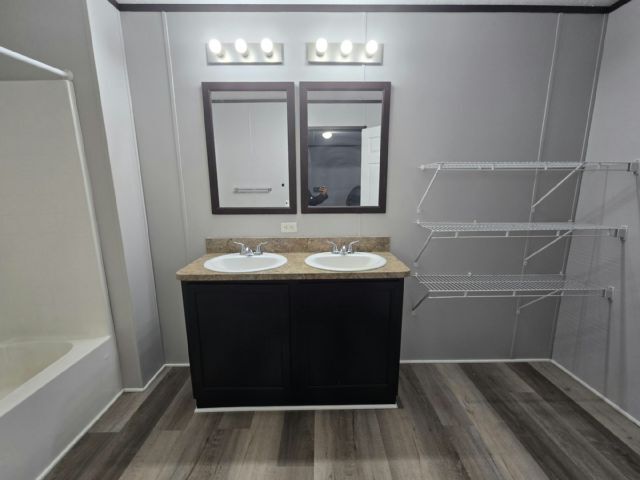 Foto del edificio - 437 Warbler Ln