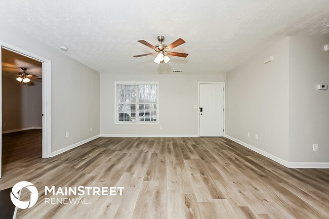 Foto del edificio - 8198 Sterling Ln