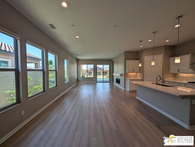 Building Photo - 20 Grenache