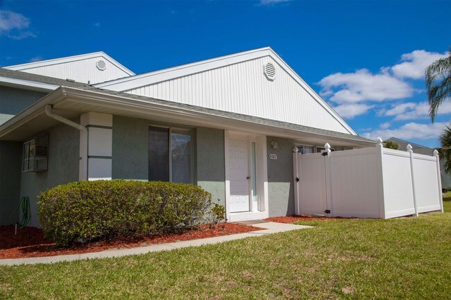 Building Photo - 4367 White Pine Ave