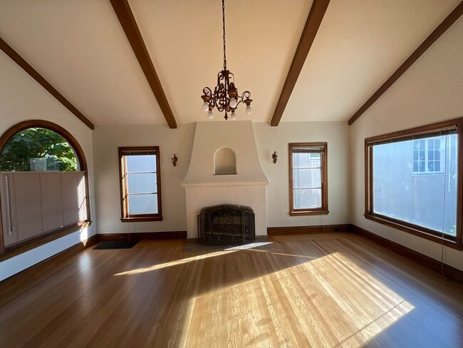 Building Photo - 1166 Shattuck Ave.
