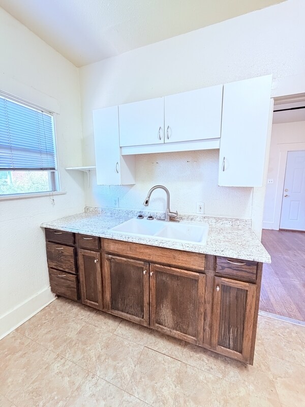 Primary Photo - 722 E Drachman St