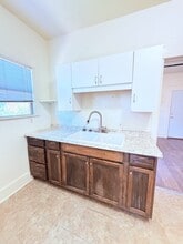 Building Photo - 722 E Drachman St