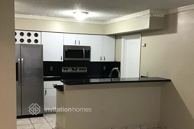 Foto del edificio - 9280 SW 154th Ct