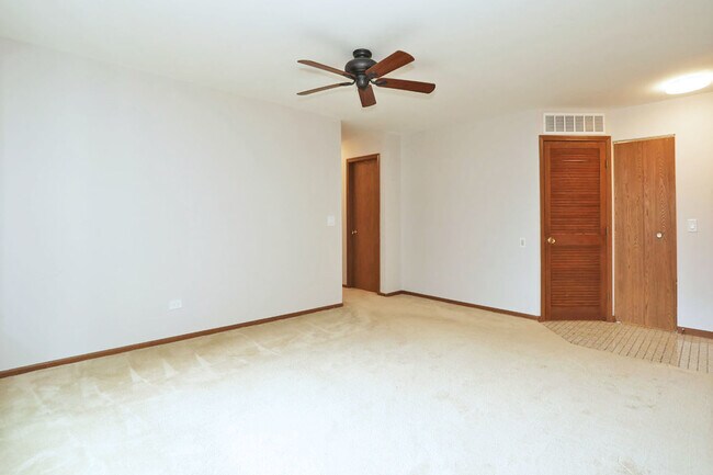 Foto del edificio - 675 Greenfield Ct