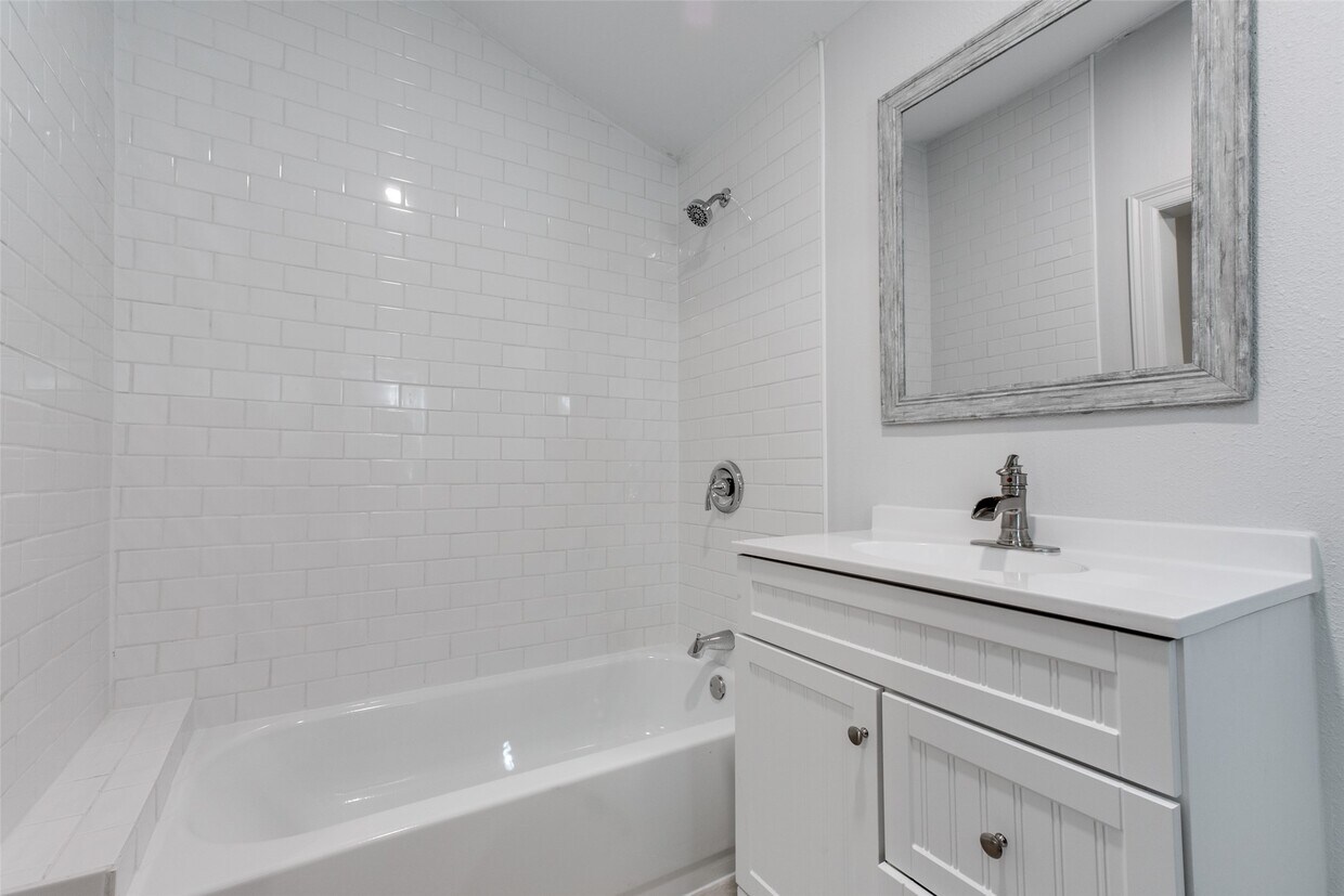 Foto del edificio - 7133 Avenue C