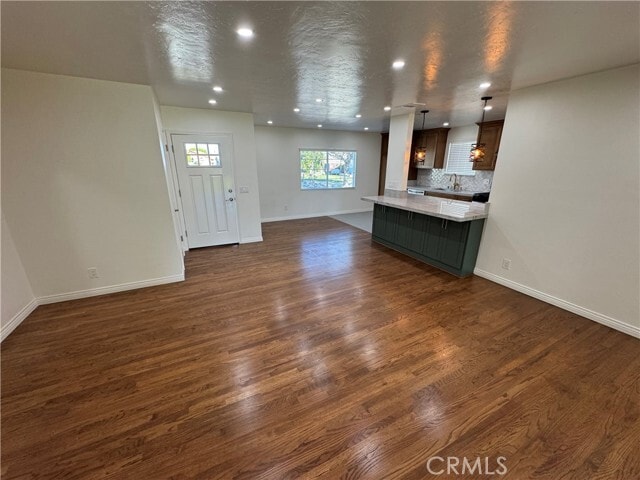 Building Photo - 1300 W Ricky Ln